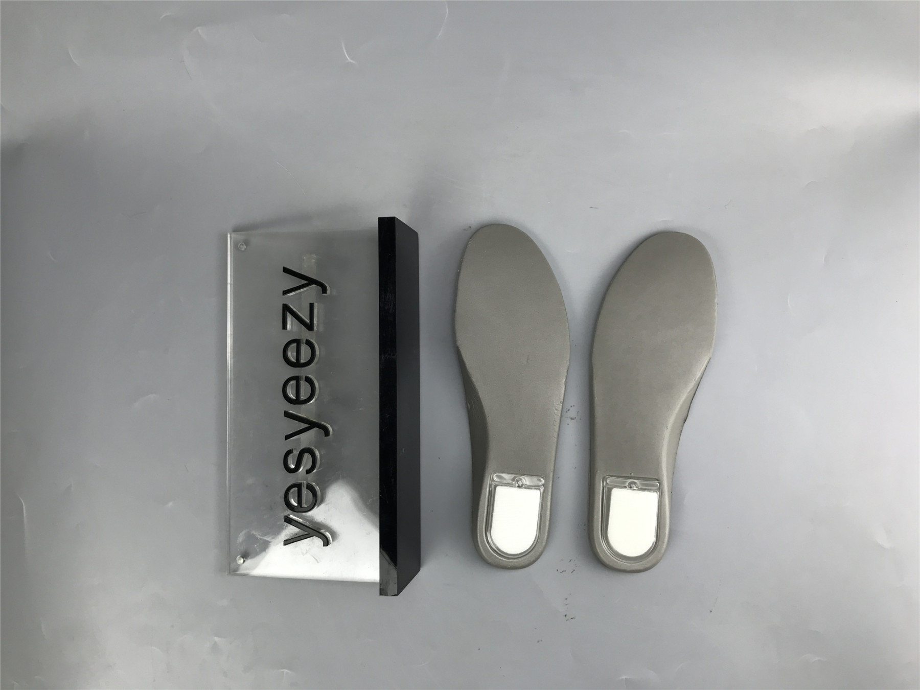 UA NIKE G-DRAGON X KWONDO 1 