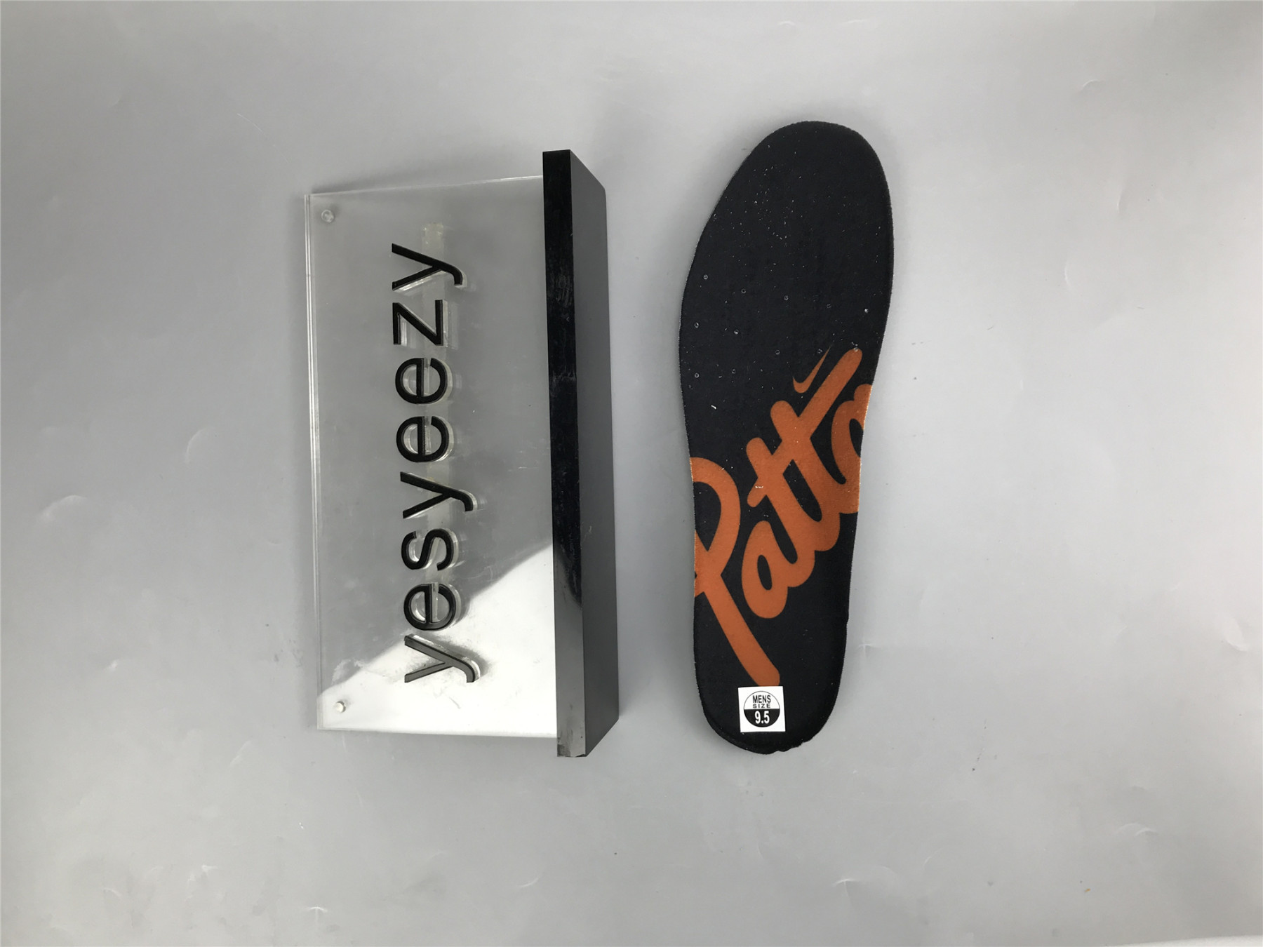 UA NIKE PATTA X AIR MAX 1 