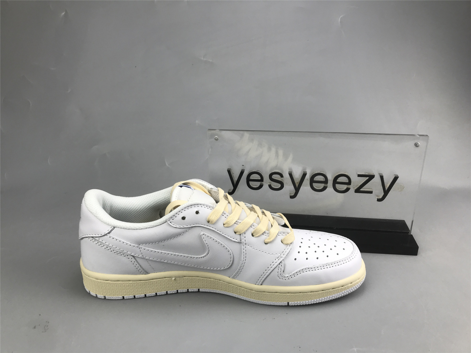 UA AIR JORDAN 1 LOW AJ1 TS