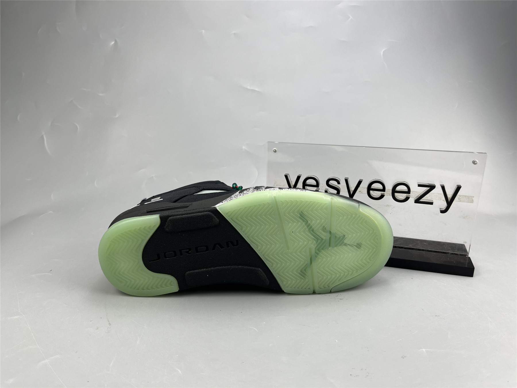 UA CLOT X AIR JORDAN 5 RETRO LOW 