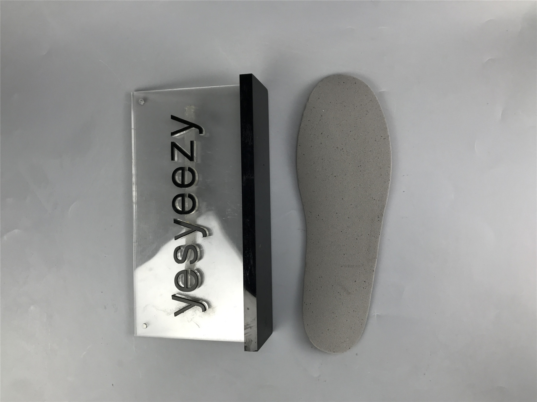 UA NIKE WMNS DUNK LOW 