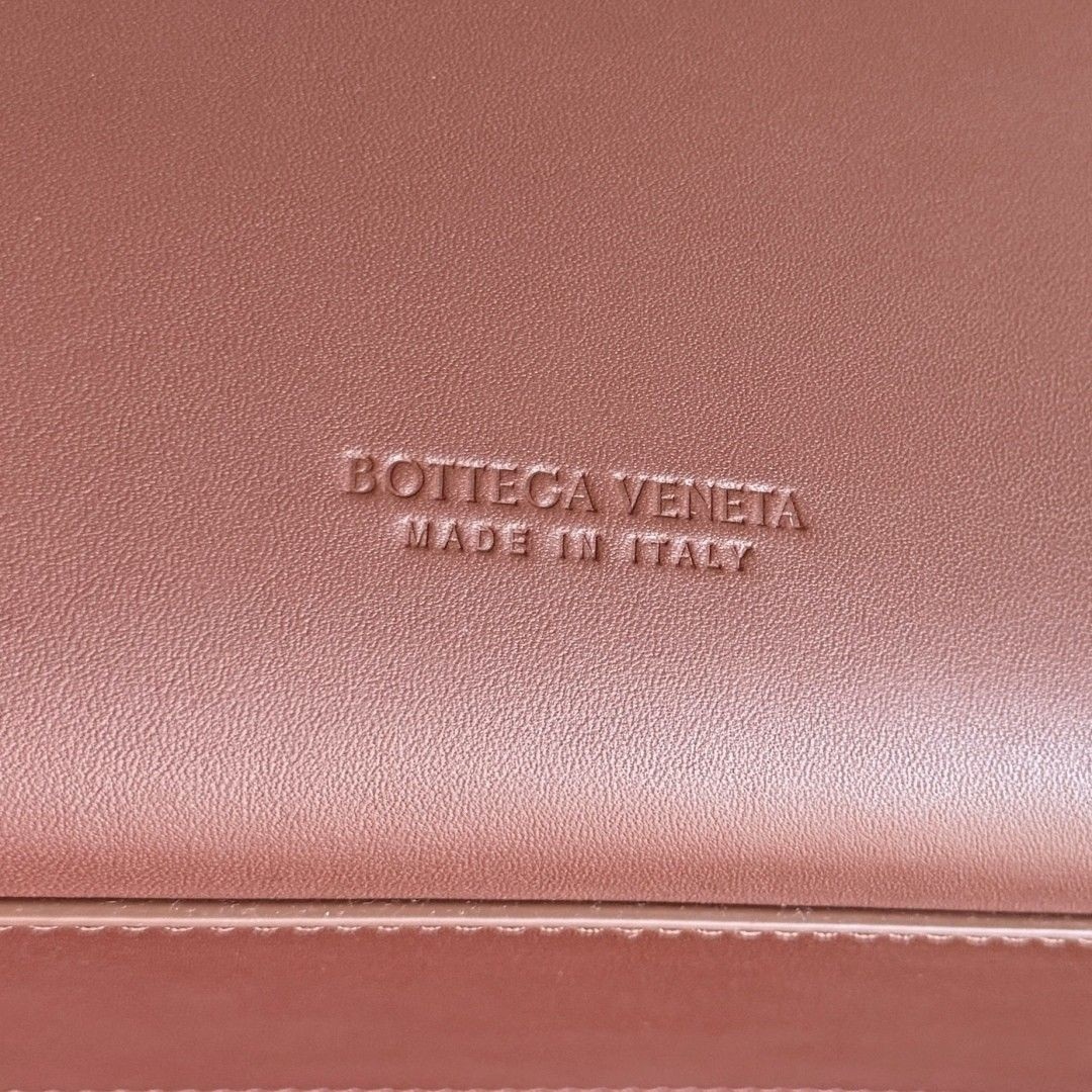 B0tt*ga Ven*ta Medium Andiamo 32x25x11CM