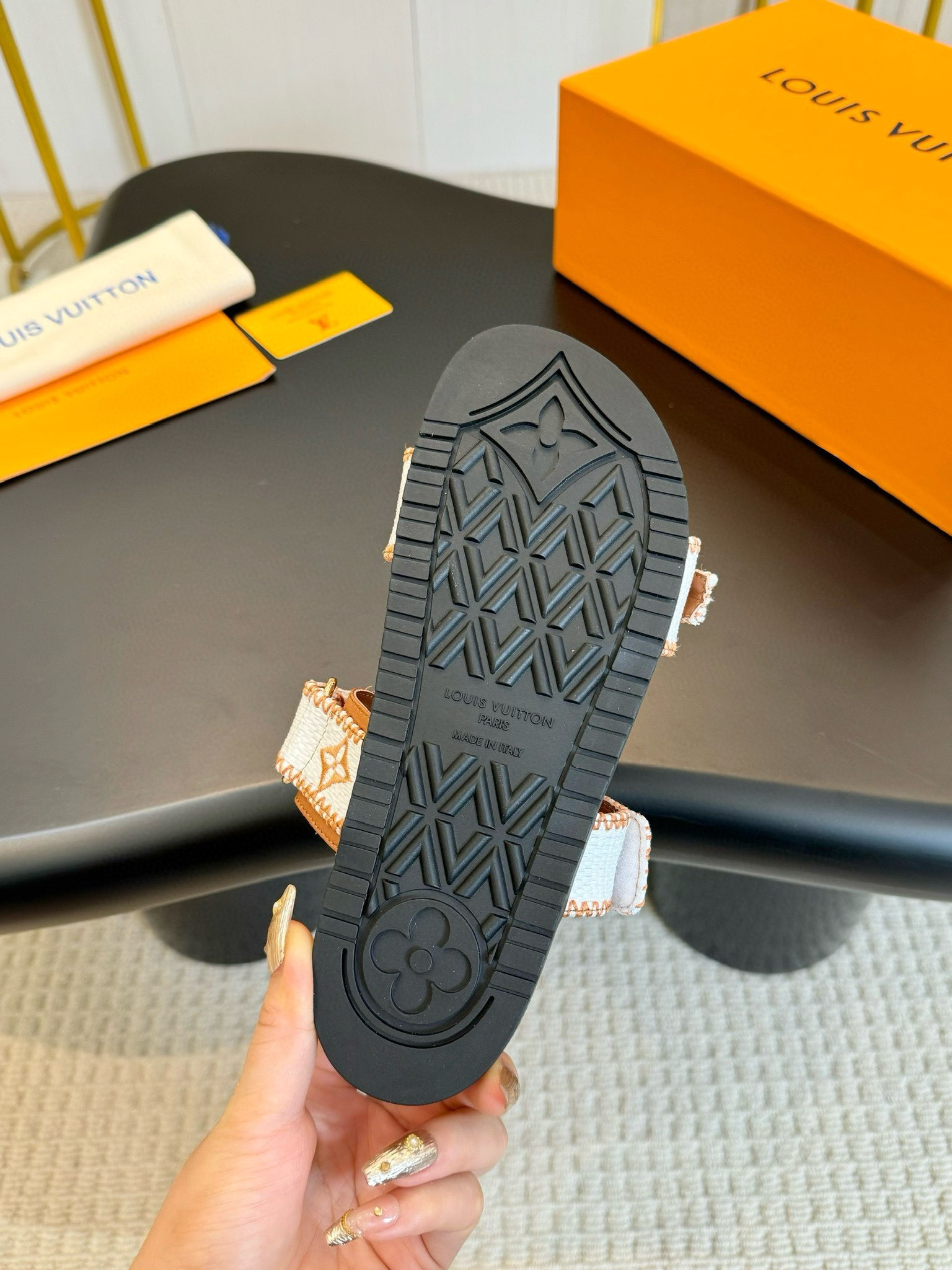 UA LV Bom Dia Flat Comfort Mule