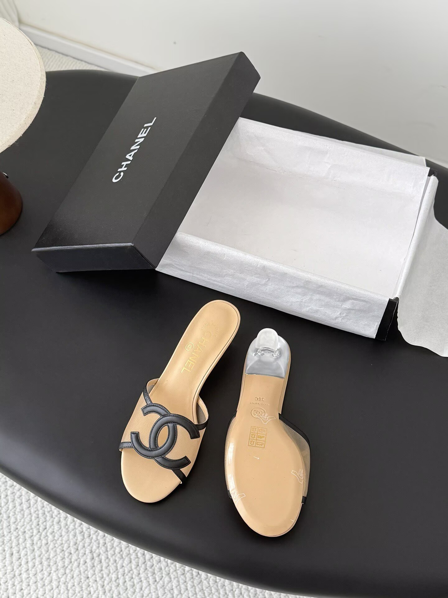 ua Ch**el sandals 4.5cm heel