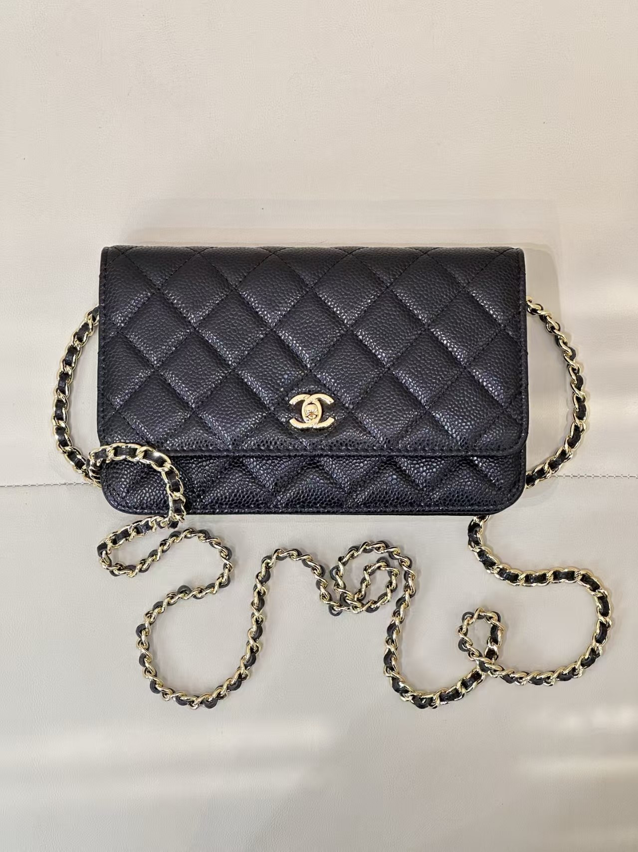 Ch**el WOC CLASSIC WALLET ON CHAIN 13x19cm