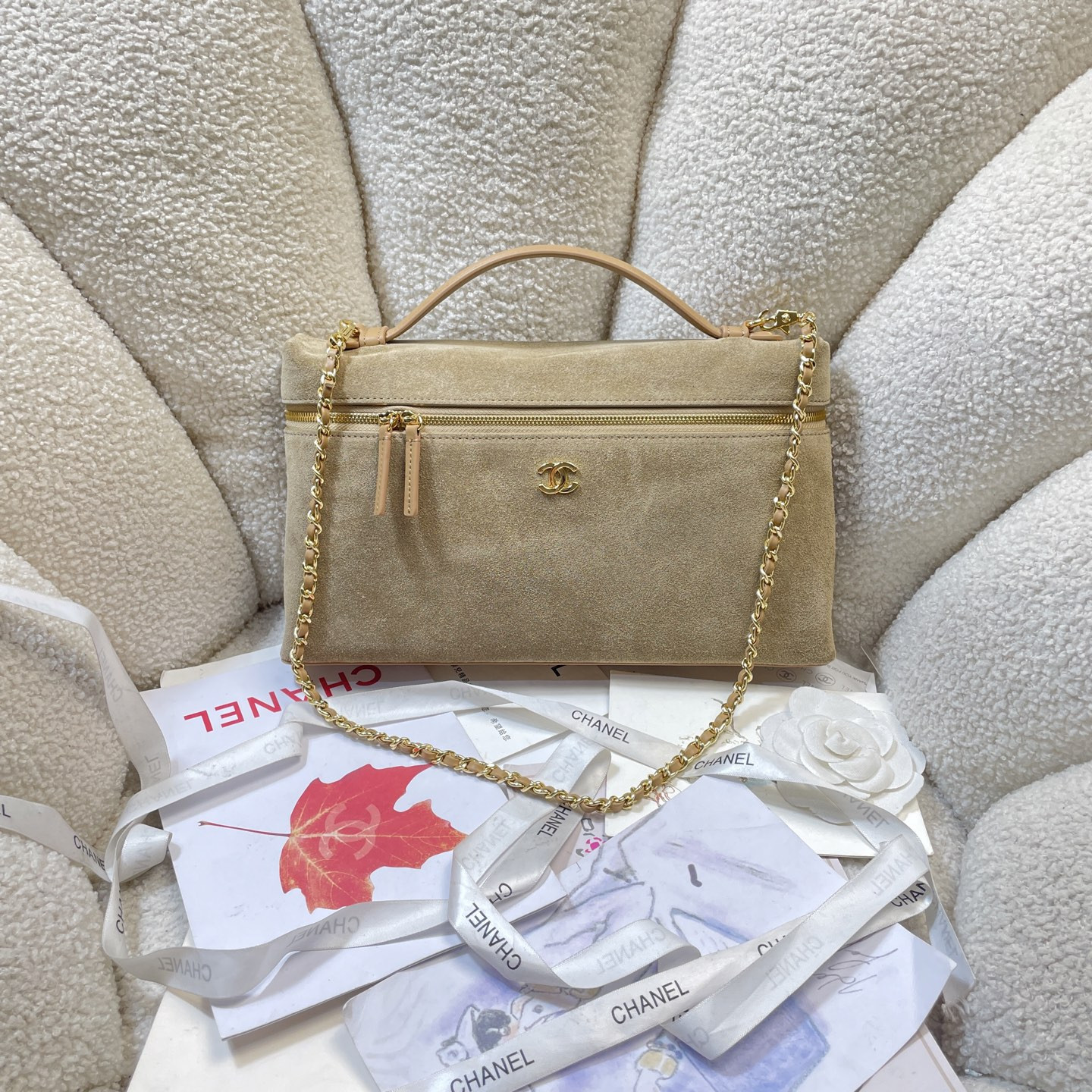 Ch**el Classic Vanity with chain Handbag AS6473 17x29x5.5cm
