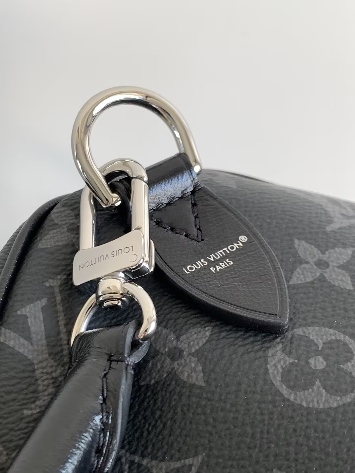 LV Speedy Soft 30 M15102 21x17x30cm