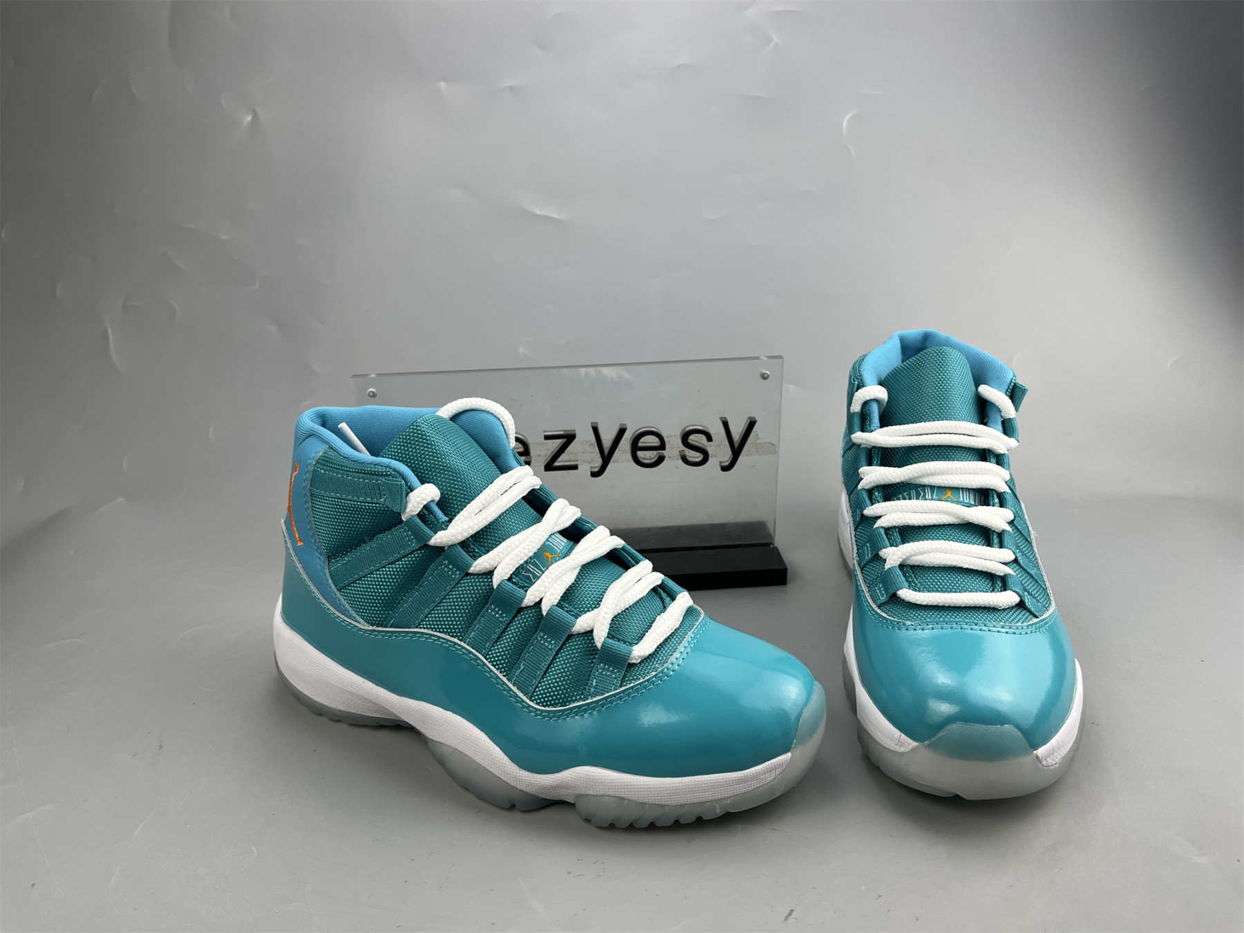 UA AIR JORDAN 11 RETRO SOUTH COAST