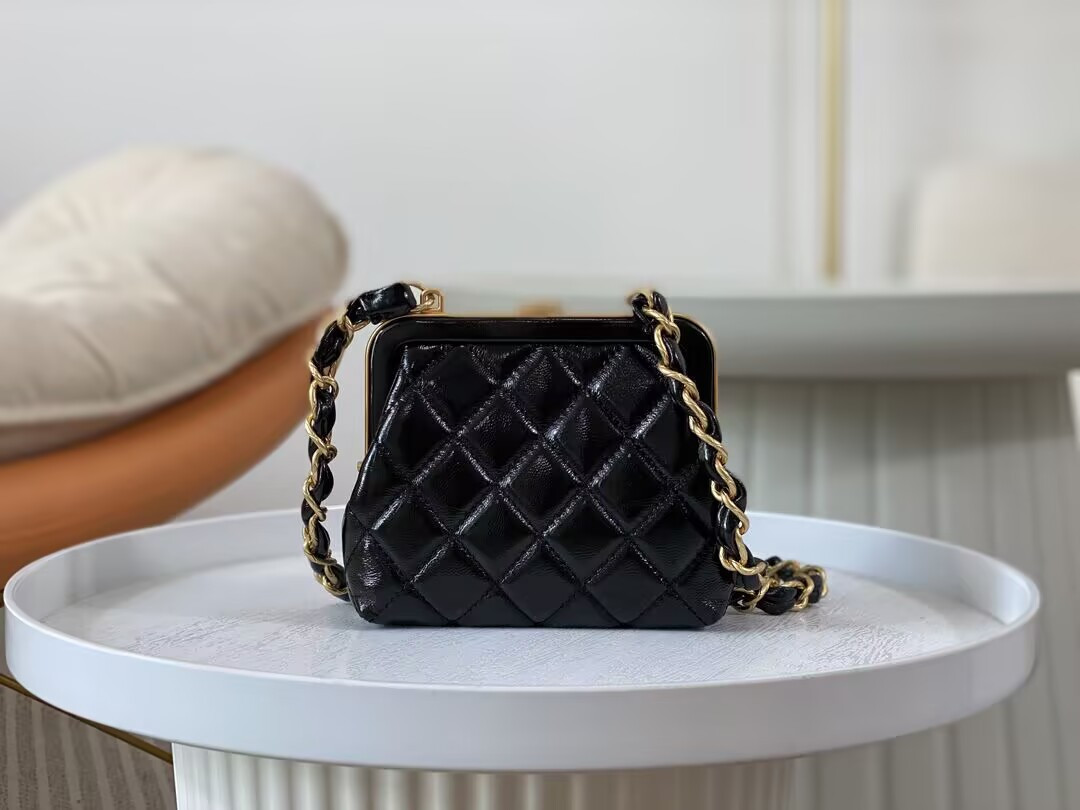 Ch**el CLUTCH WITH CHAIN 12 × 13 × 4 cm