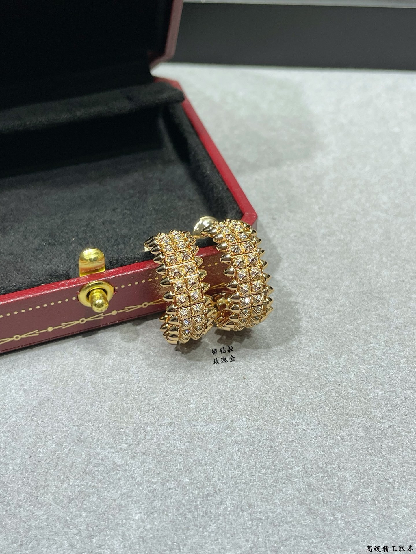 Ca*t1er Double-row Bullet Earrings with D1am0nds