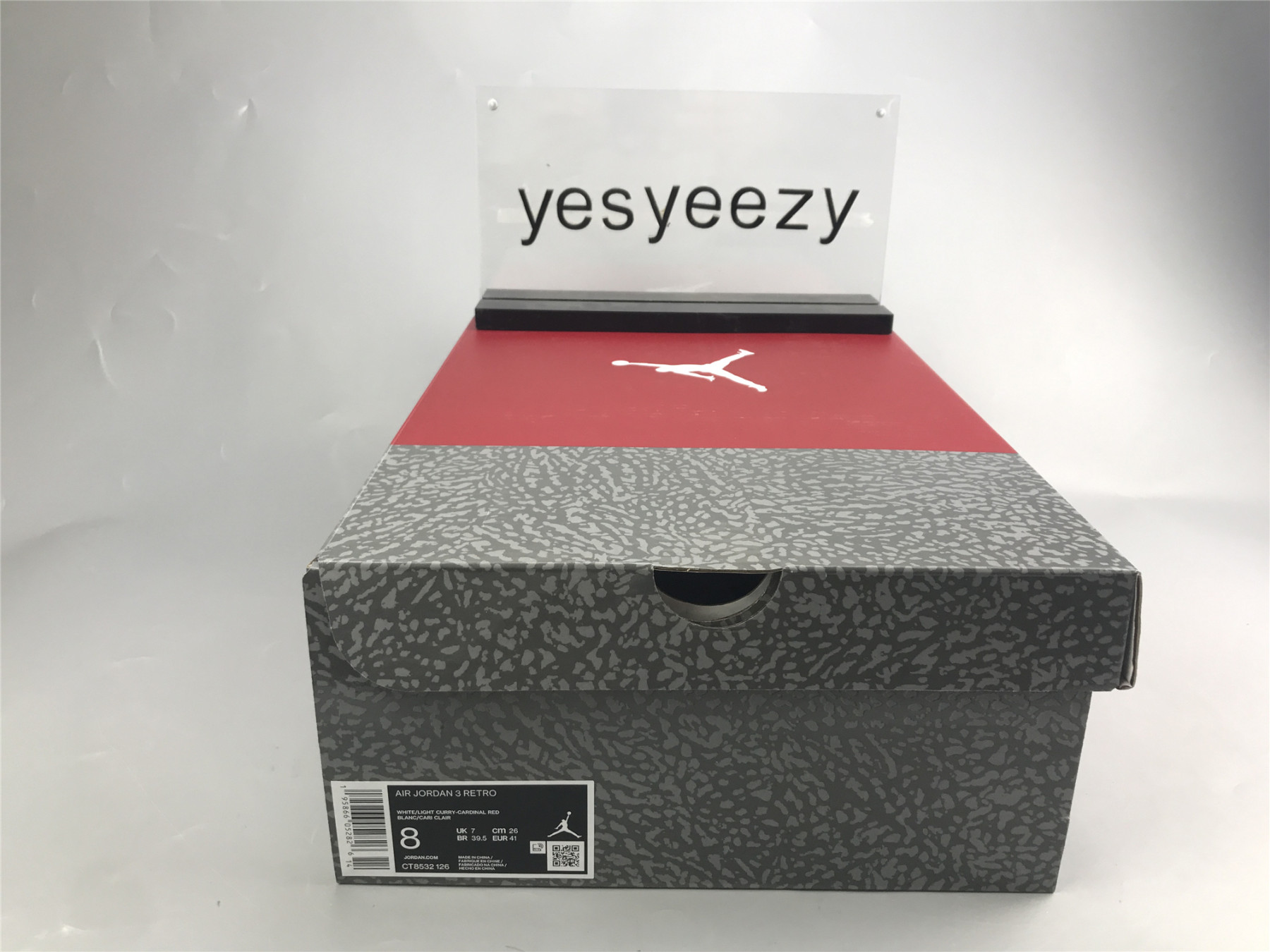 UA AIR JORDAN 3 RETRO 