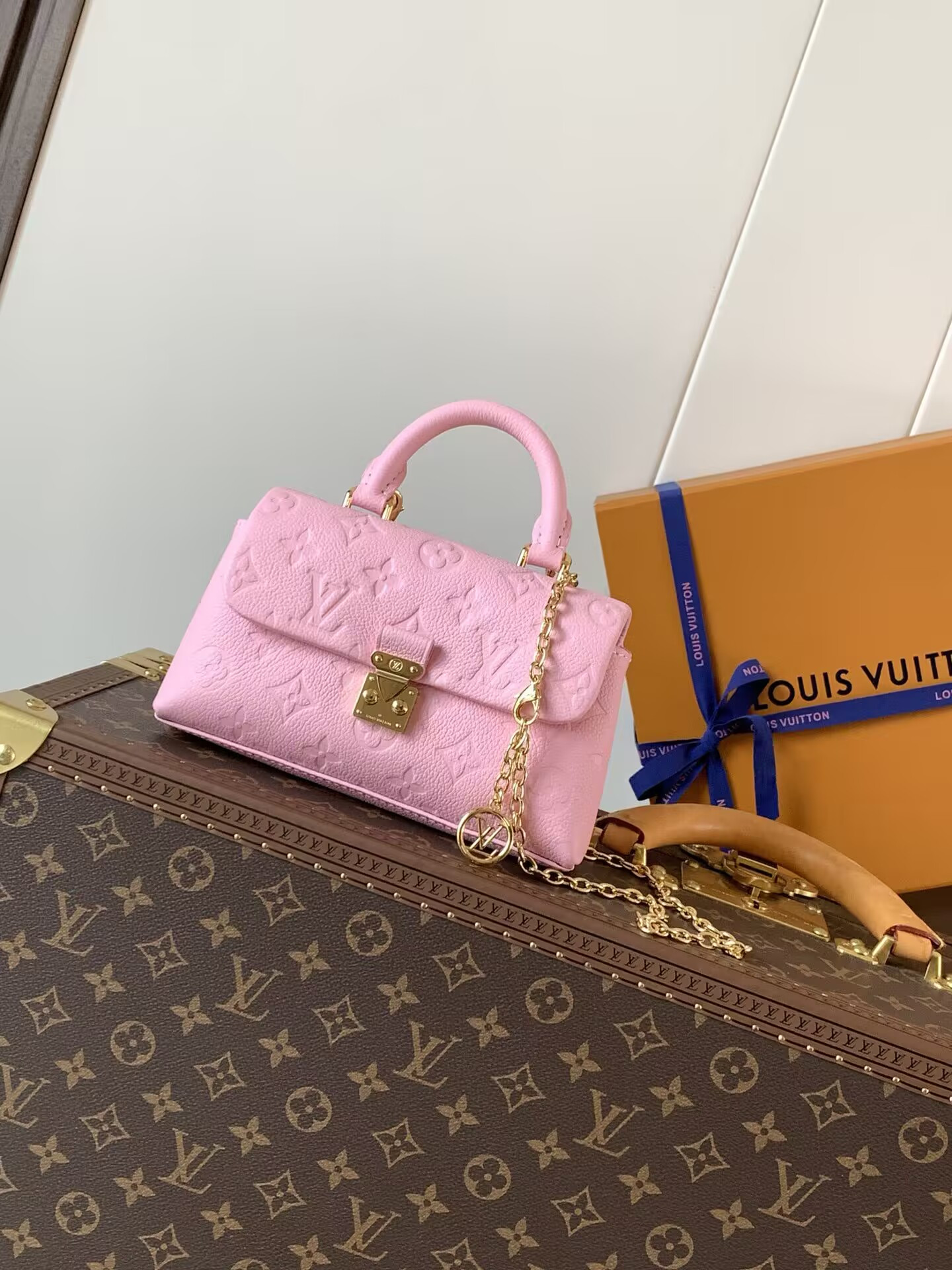 LV Nano Madeleine M29448 21 x 12.5 x 6 cm