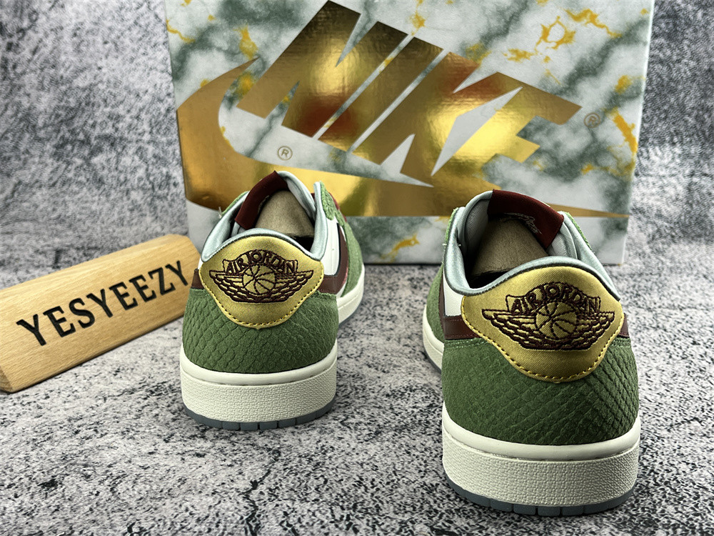 UA AIR JORDAN 1 RETRO LOW OG 