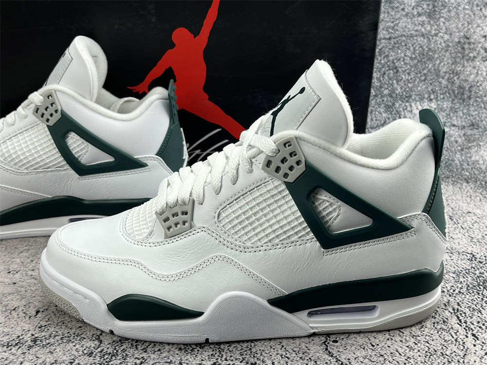 UA AIR JORDAN 4 RETRO 