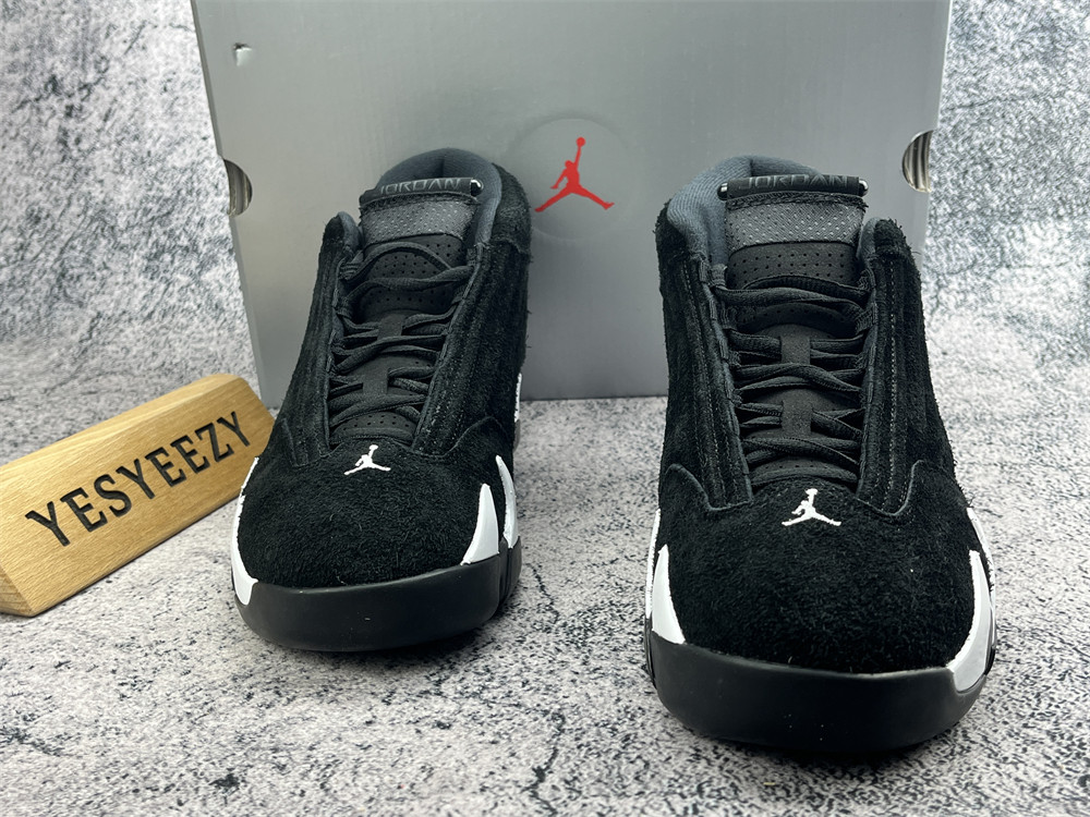 UA AIR JORDAN 14 RETRO 