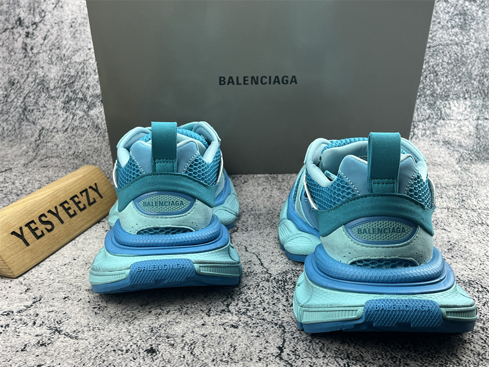 UA 3XL Suede LT.Blue