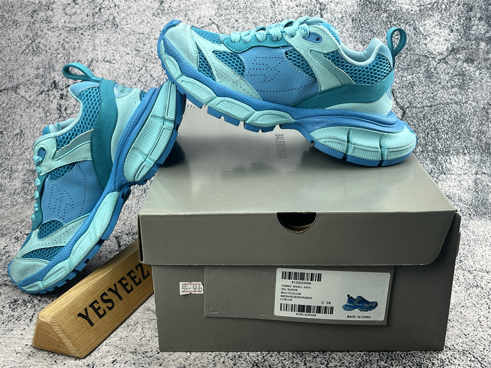 UA 3XL Suede LT.Blue