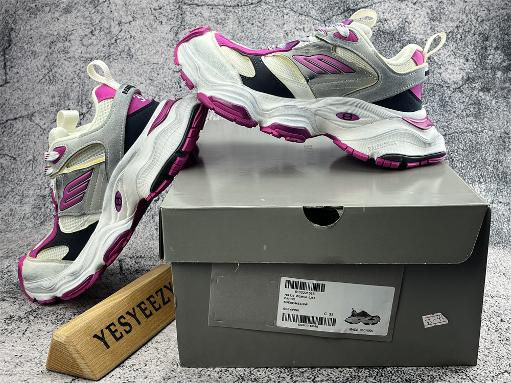 UA Cargo Sneaker Pink