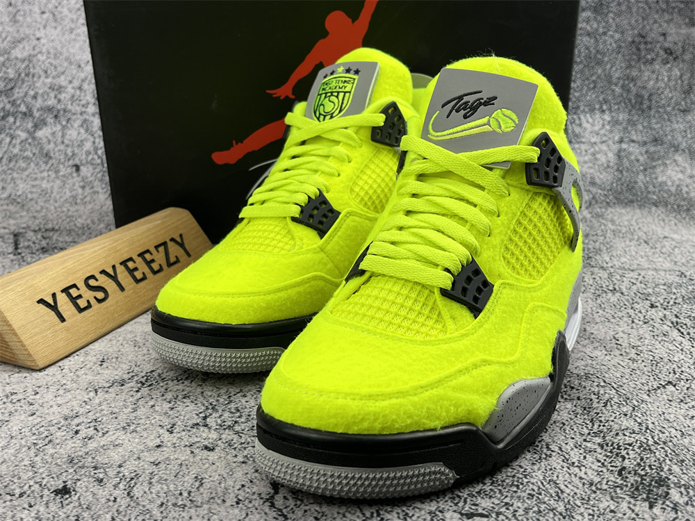 UA AIR JORDAN 4 RETRO GREEN