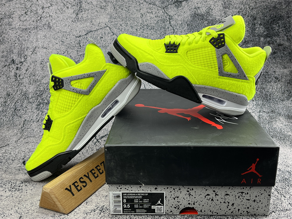 UA AIR JORDAN 4 RETRO GREEN