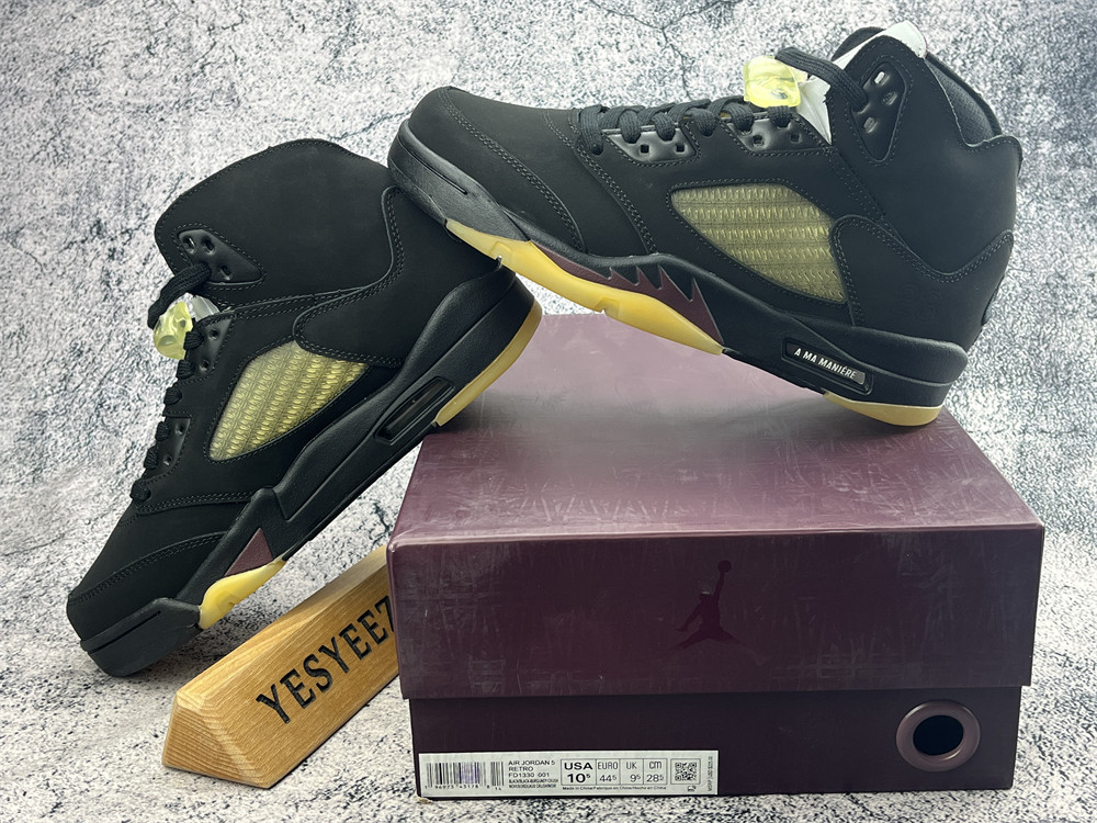 UA A MA MANIÉRE X AIR JORDAN 5 RETRO 