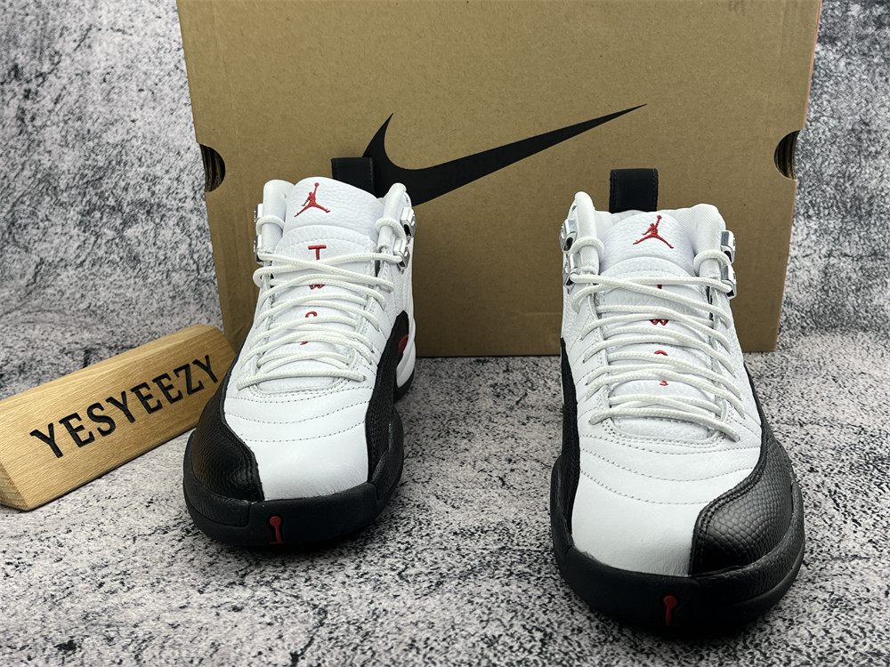 UA AIR JORDAN 12 RETRO 