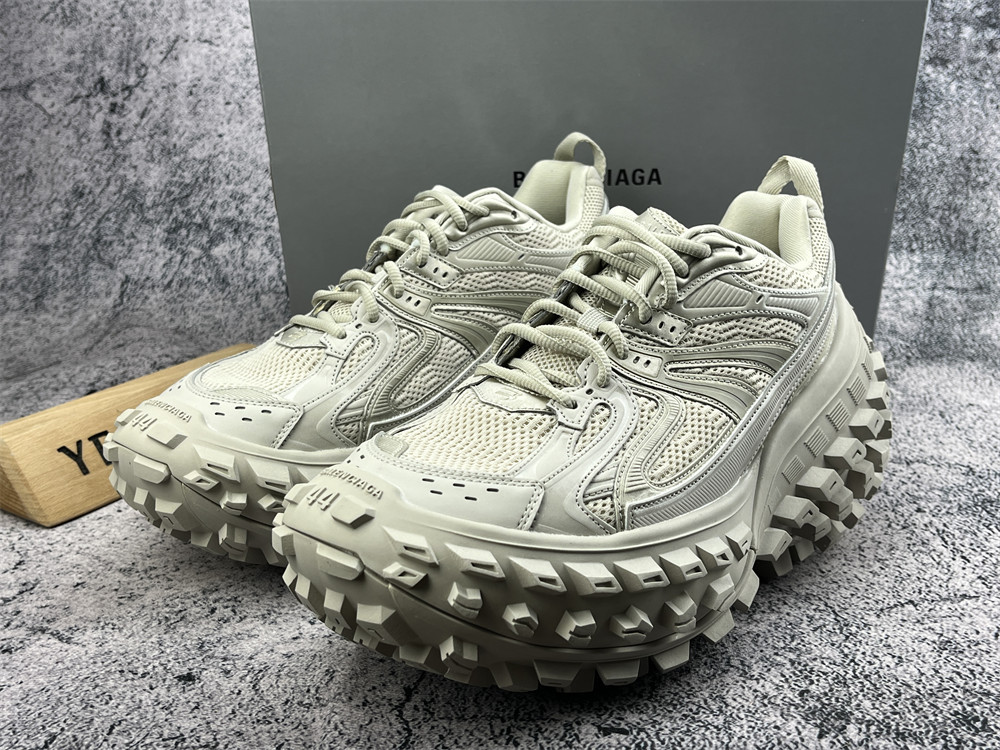 UA Balenciaga Defender Beige