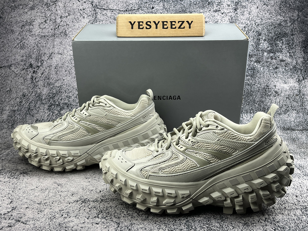 UA Balenciaga Defender Beige