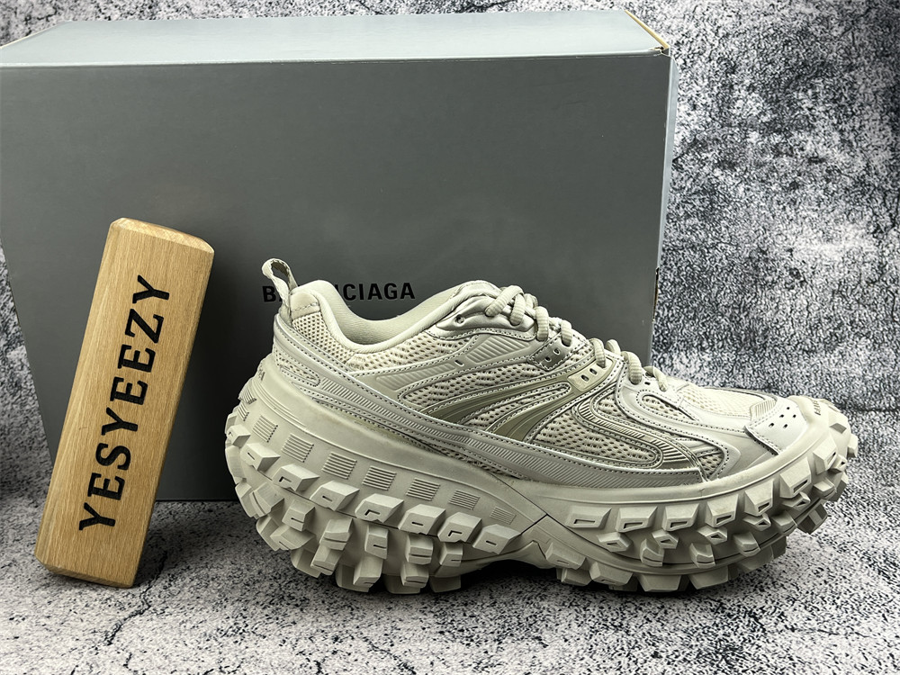 UA Balenciaga Defender Beige