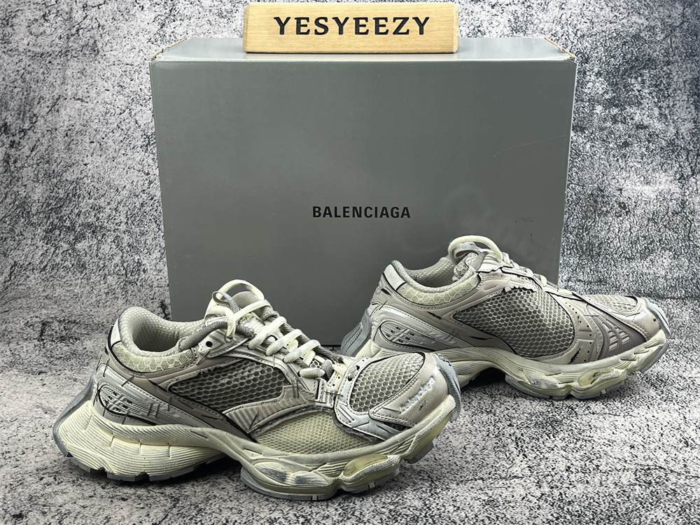 ua Ba1en*iaga stapler sneakers