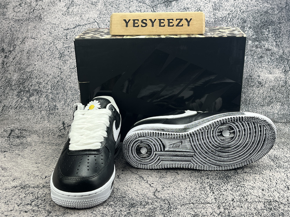 UA Nike Air Force 1 Low