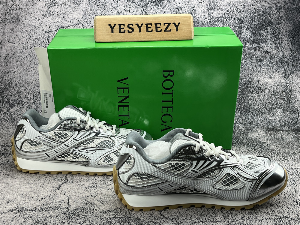 UA B0tt*ga Ven*ta Orbit Sneaker