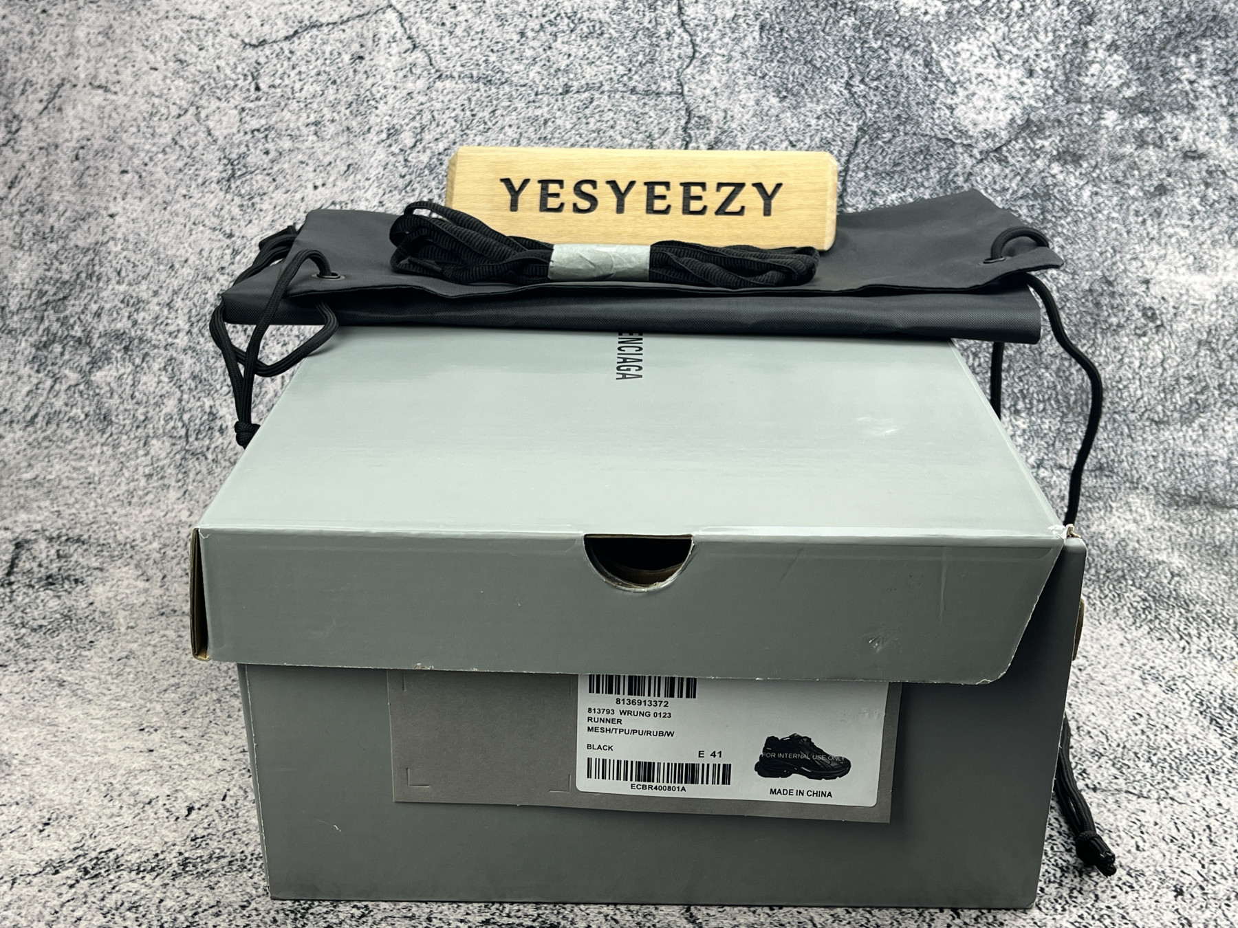 UA Balenciaga Runner Sneaker