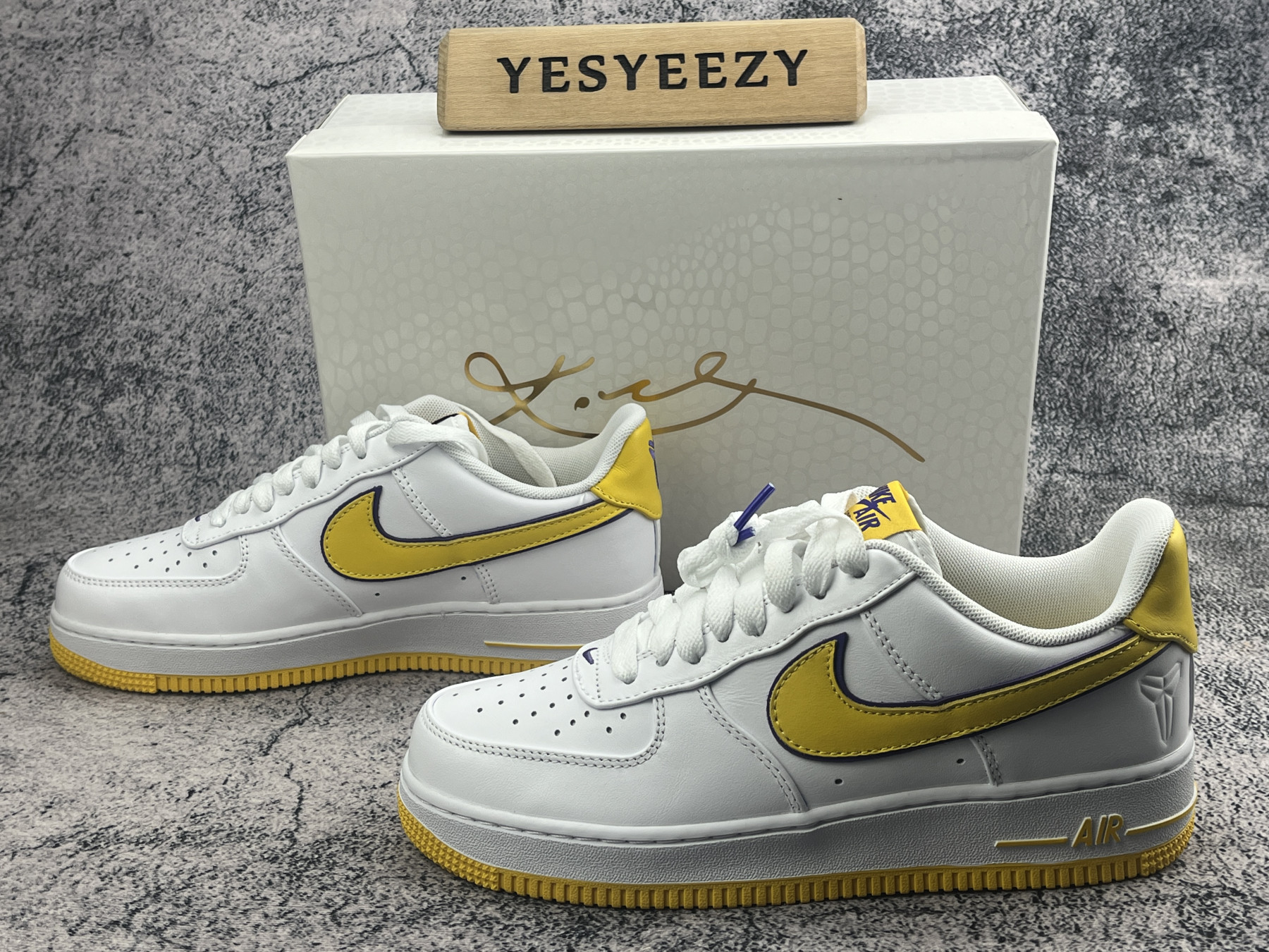 UA Nike Air Force 1 Low Retro QS