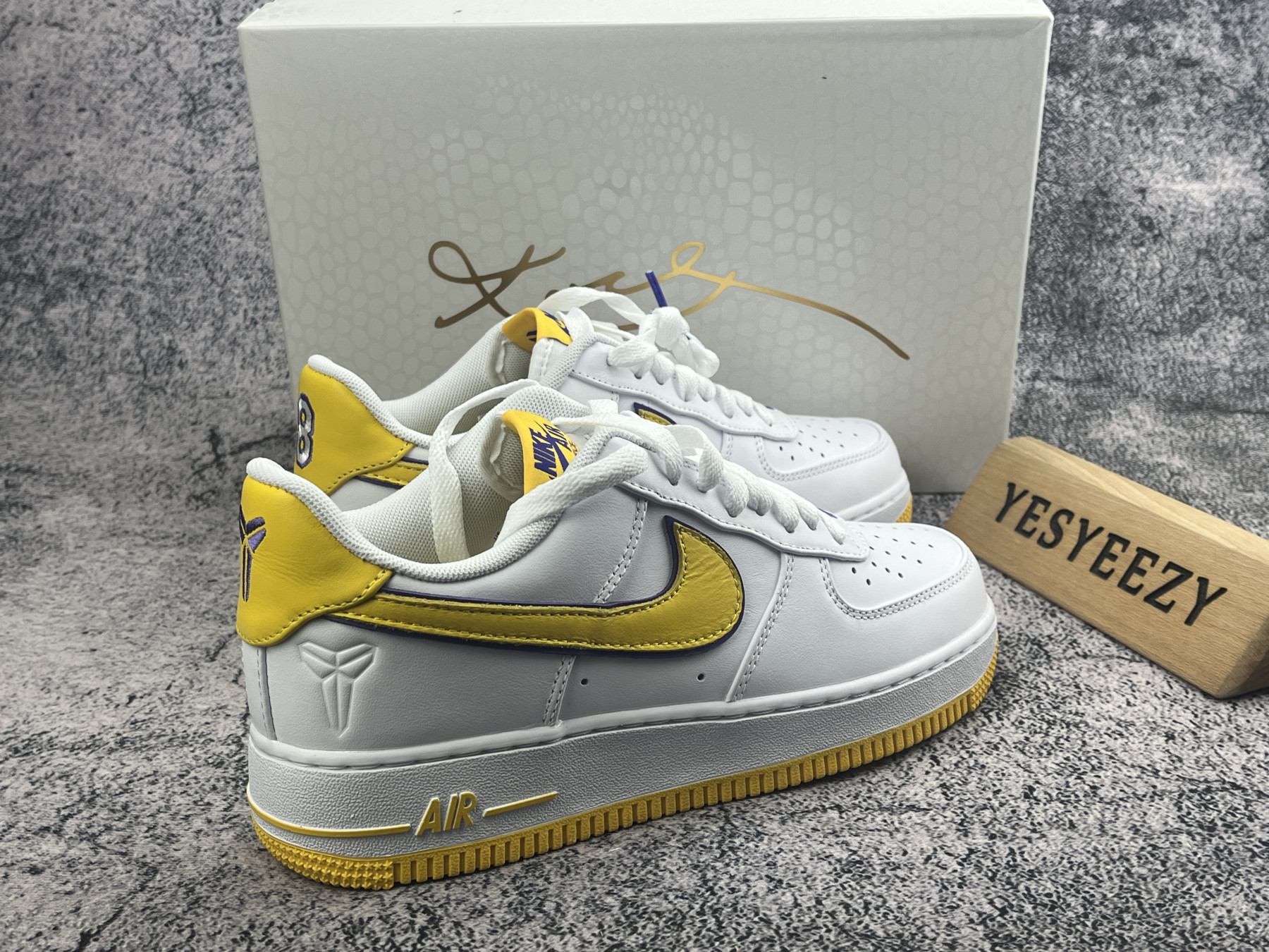 UA Nike Air Force 1 Low Retro QS