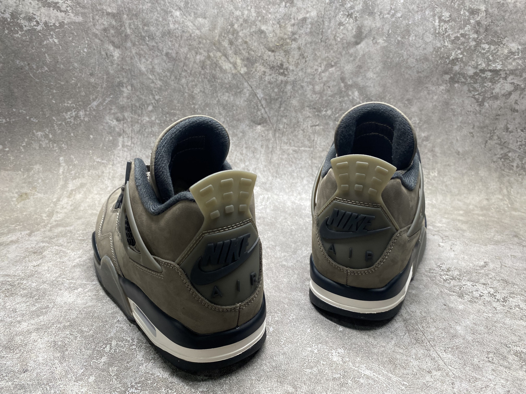 UA Air Jordan 4 Retro