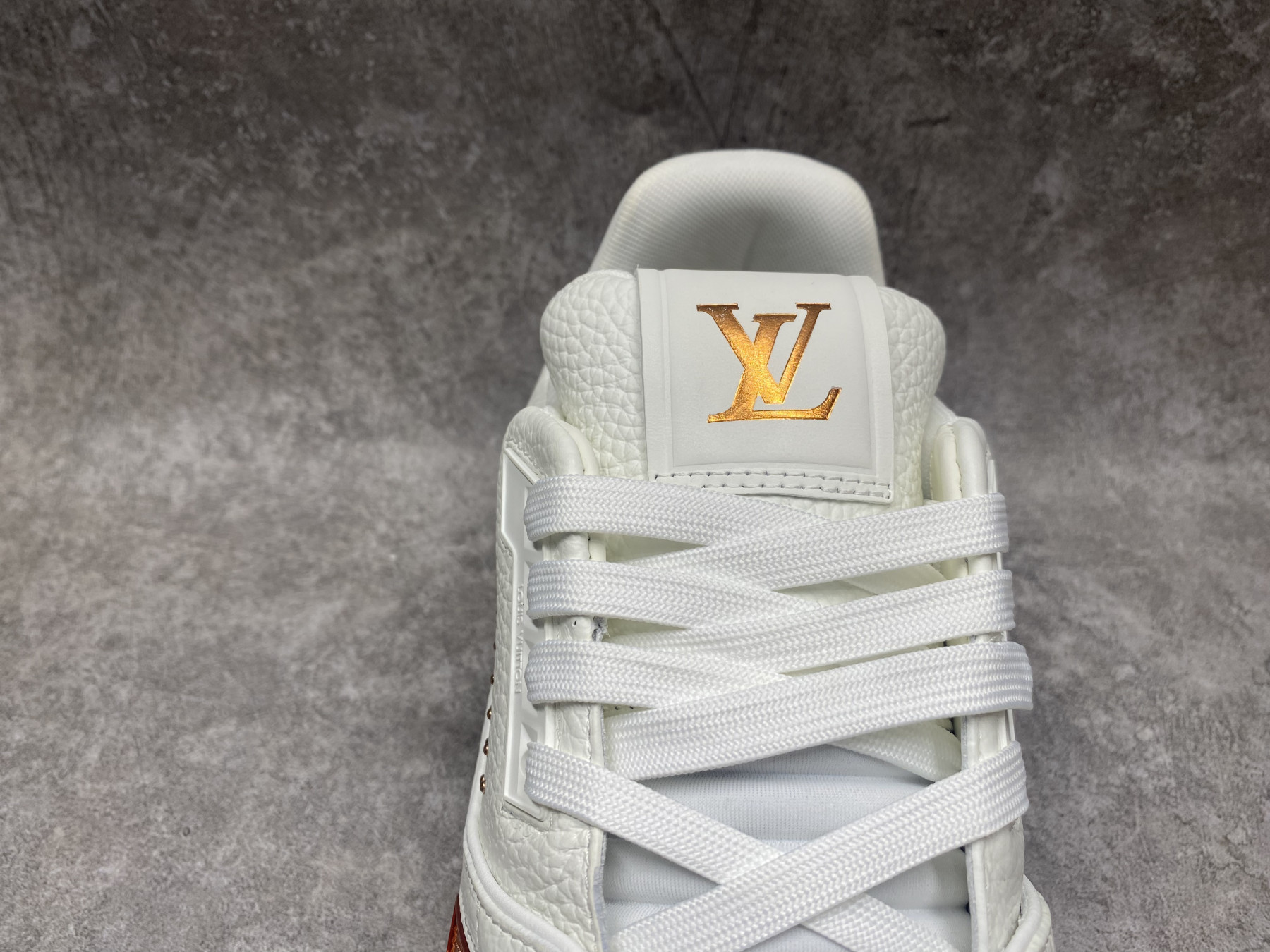 UA LV trainer Sneakers