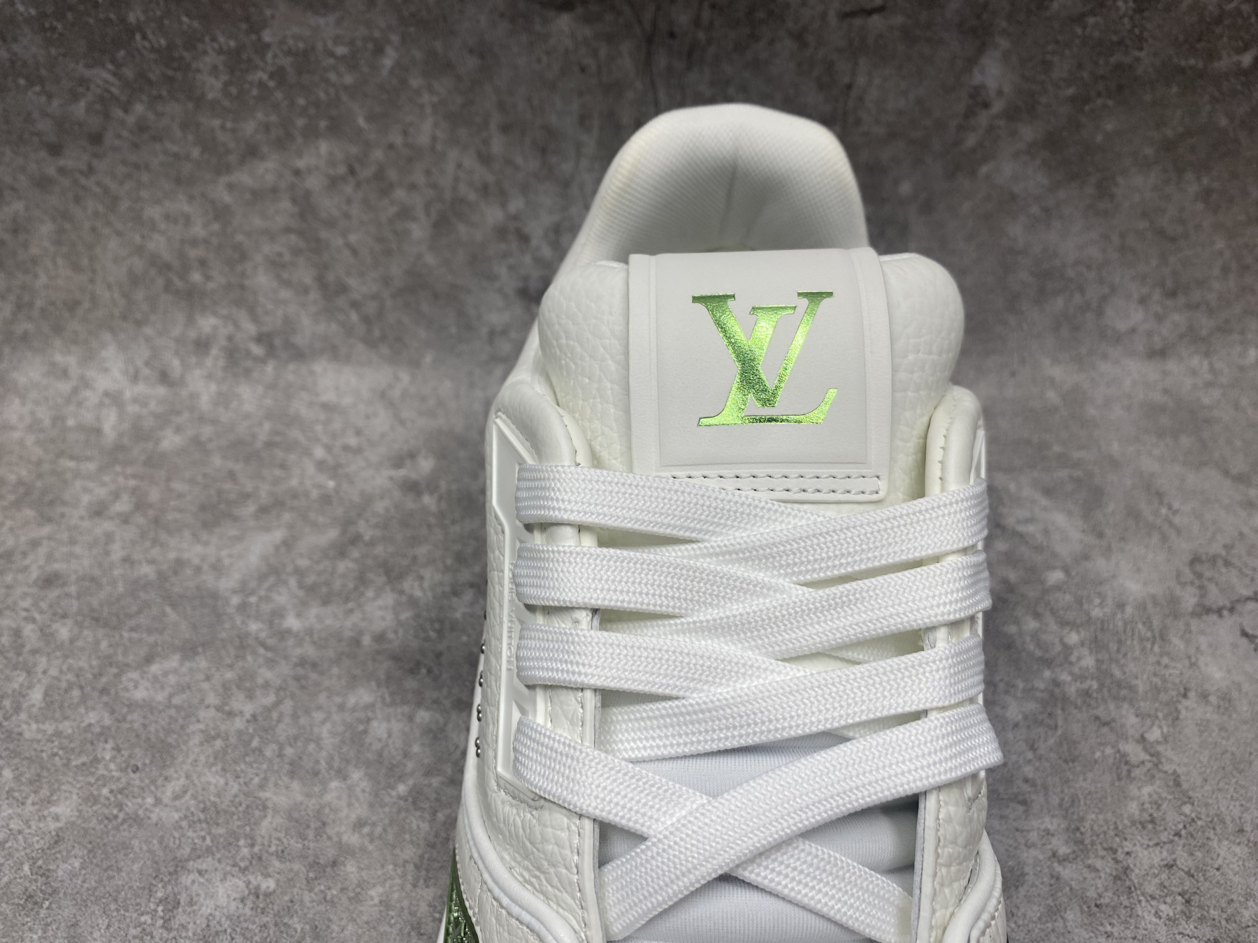 UA LV trainer Sneakers