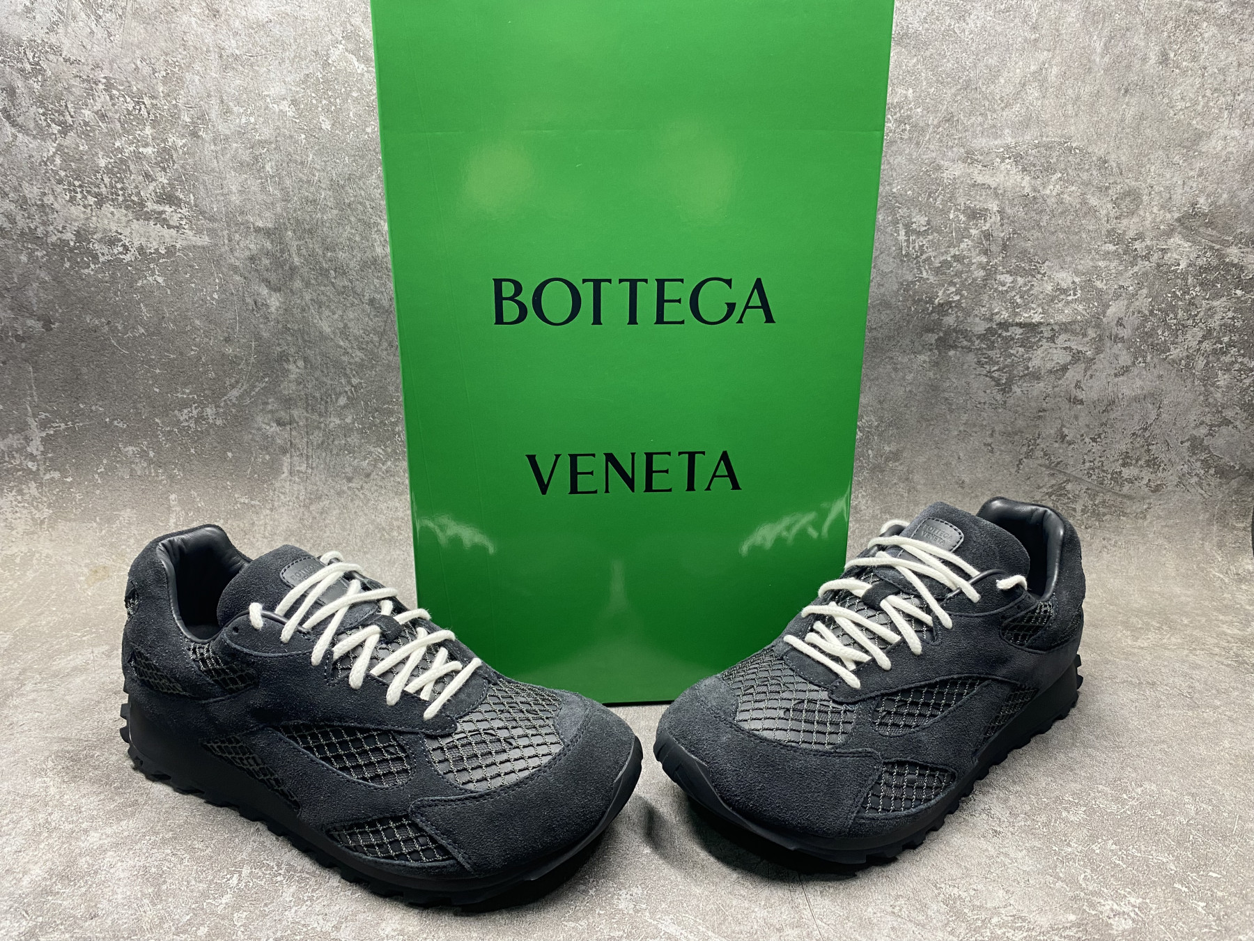 UA B0tt*ga Ven*ta Orbit Sneaker