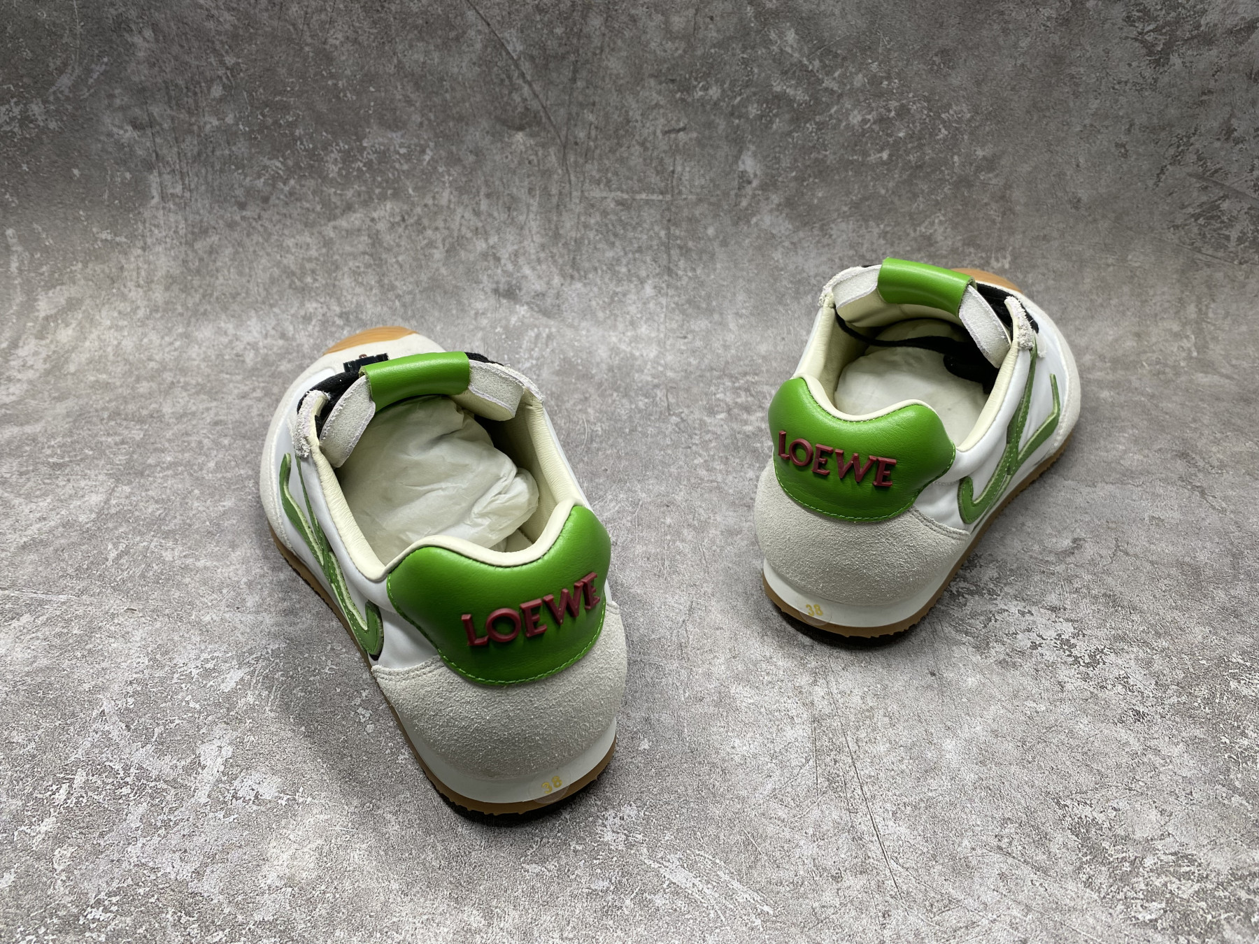 UA L0ew* Sneakers