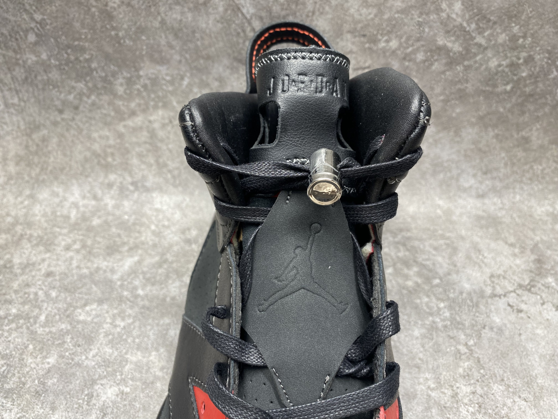 UA AIR JORDAN 6 Retro
