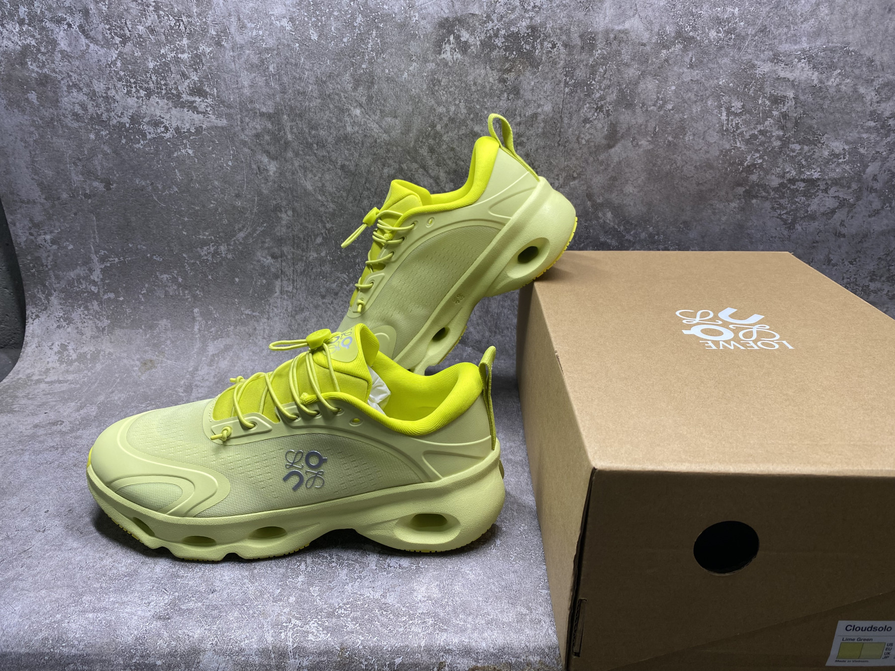 UA L0ew* x On Cloudtilt sneaker