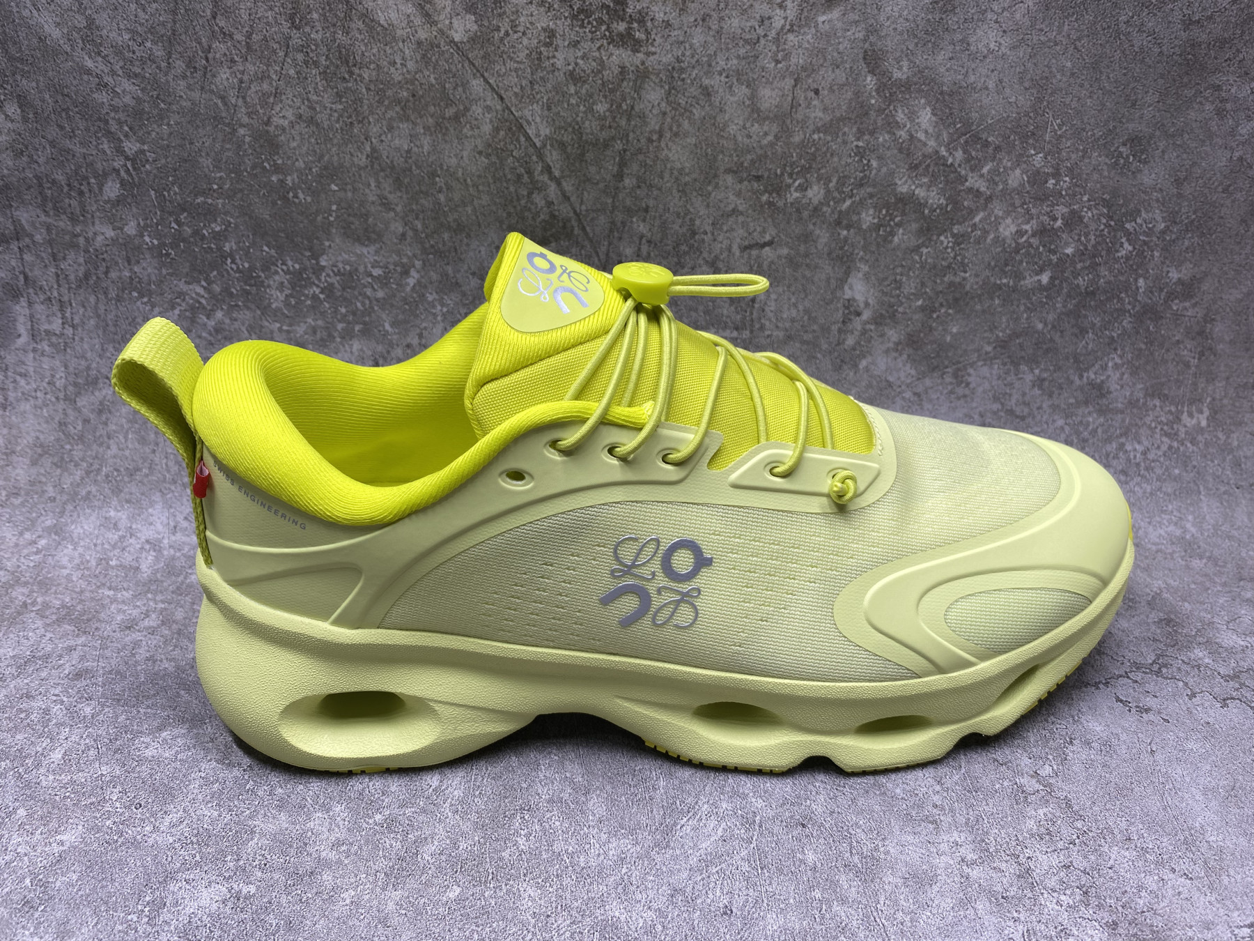 UA L0ew* x On Cloudtilt sneaker
