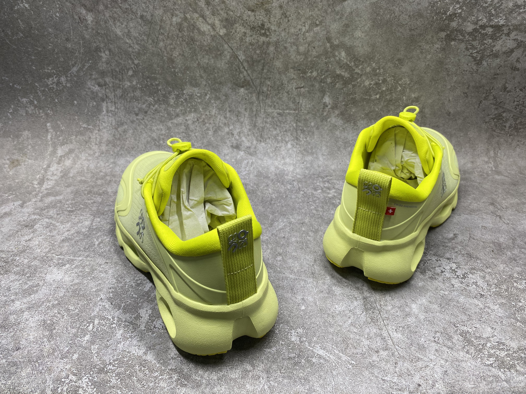 UA L0ew* x On Cloudtilt sneaker