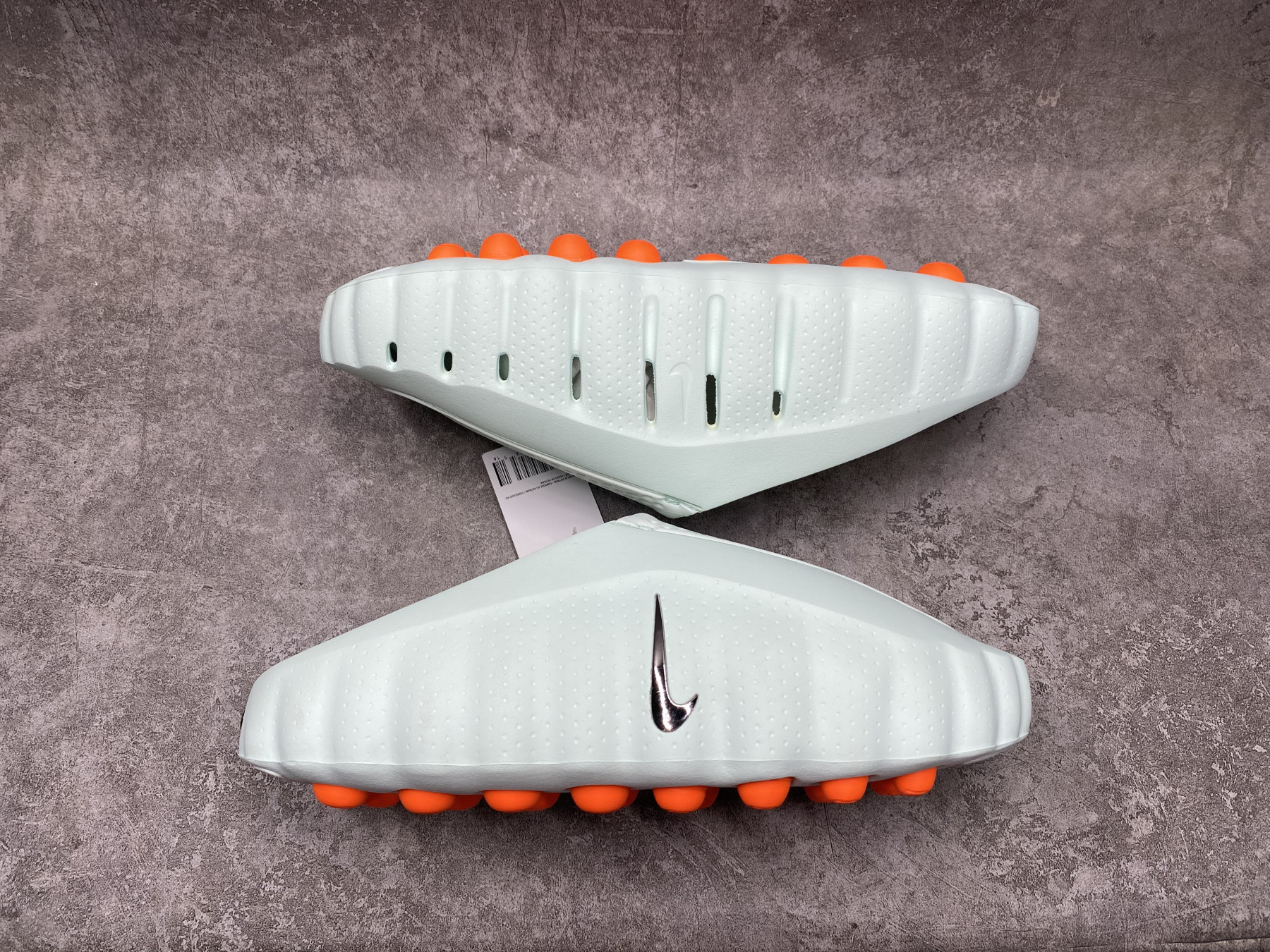 Nike Mind 001 Slide (Runs one size small)