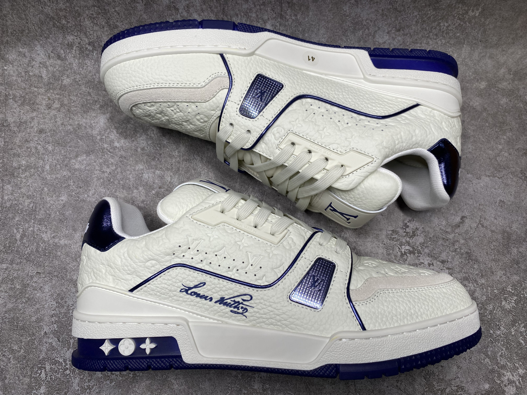 UA LV trainer Sneakers