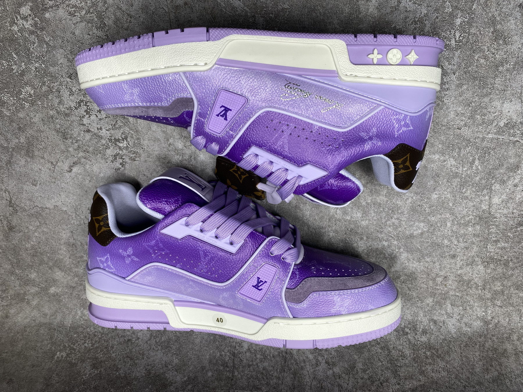 UA LV trainer Sneakers