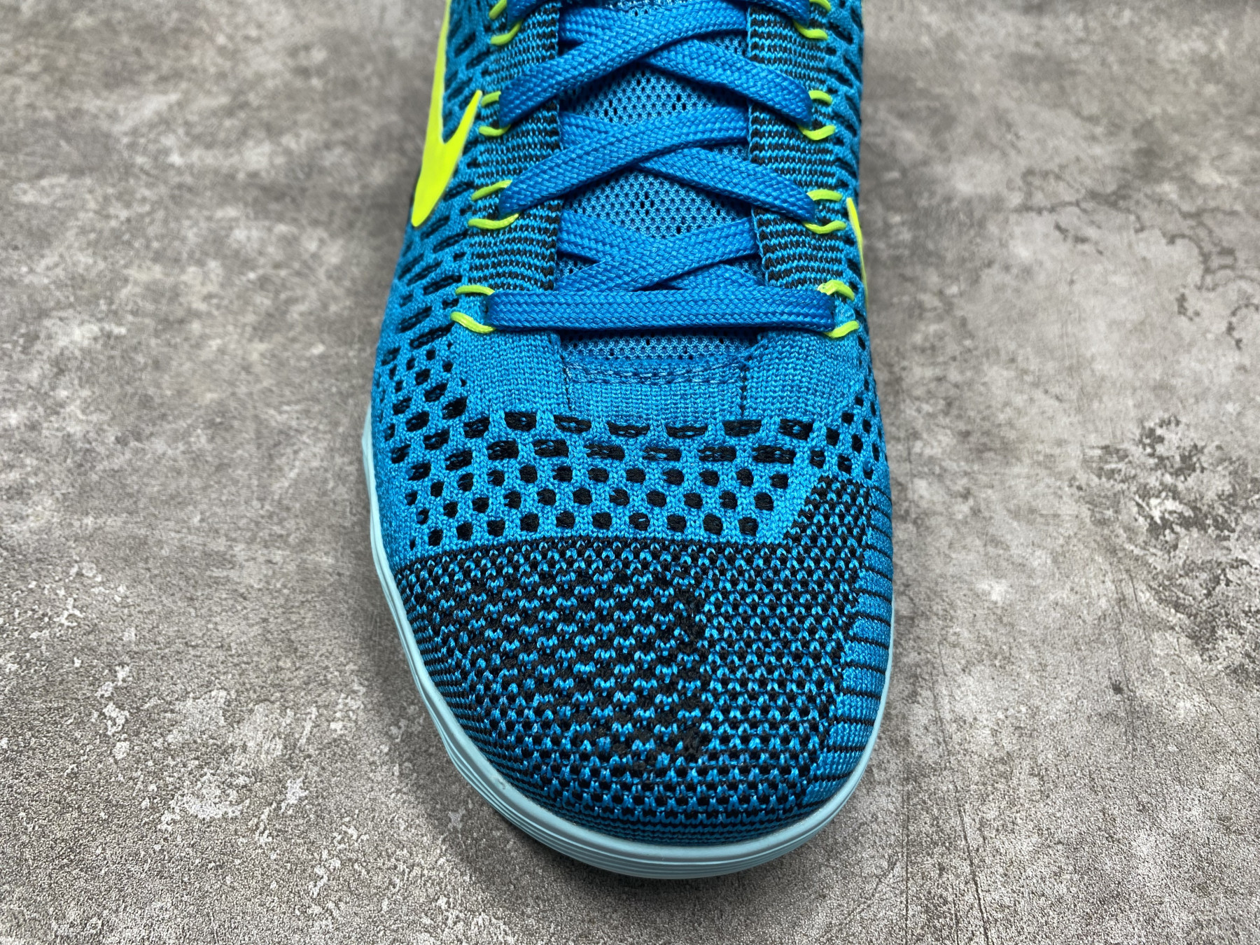UA Nike Kobe 9 Elite Low Protro