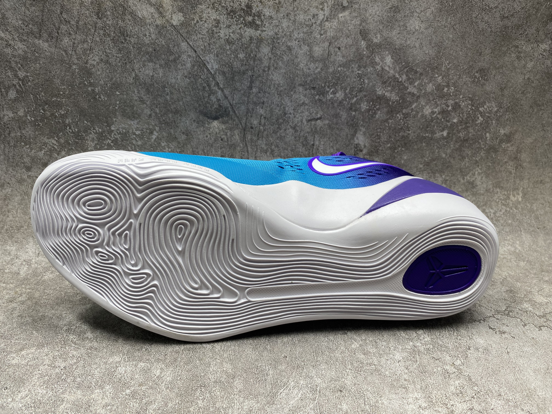 UA Nike Kobe 9 Elite Low EM Protro