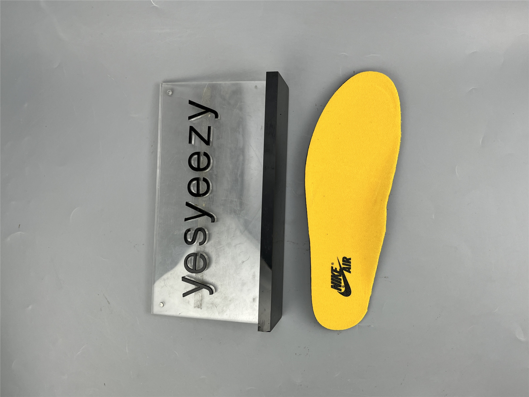 UA AIR JORDAN 1 RETRO HIGH OG 